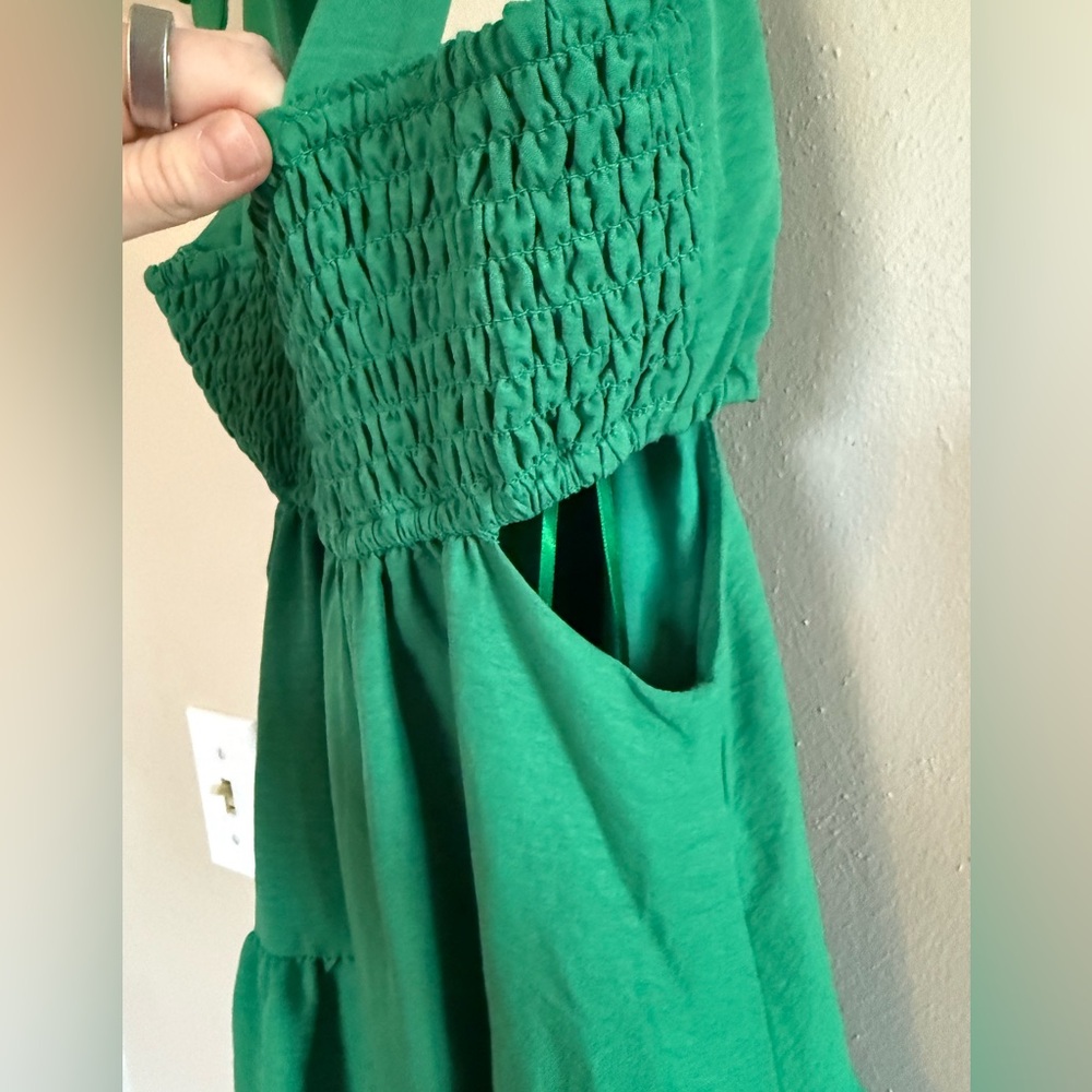 NWOT Altar'd State Emerald Green Tiered and Cut out sundress size small - Picture 5 of 6